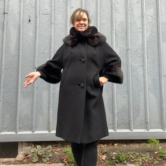 Vintage 1950’s fur trimmed Evening Coat, size  Large - Picture 4 of 15